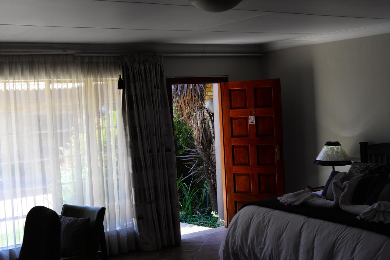 Avant Garde Lodge Kempton Park Exterior foto